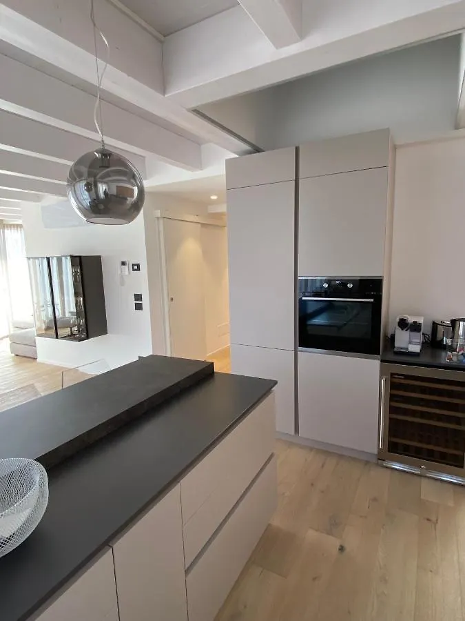 Suite Agli Archi Torri Del Benaco Italy