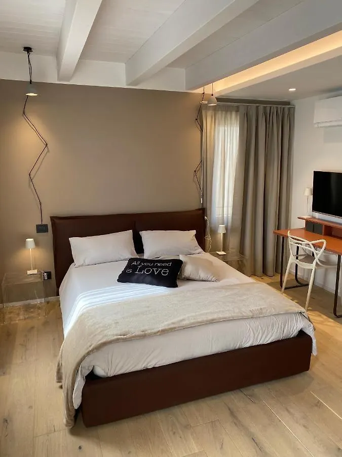 Suite Agli Archi Torri Del Benaco Apartment
